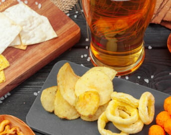 Casual Snack and Beverage Options Available for Residents Receiving Memory Care Casual Snack and Beverage Options Available for Residents Receiving Memory Care